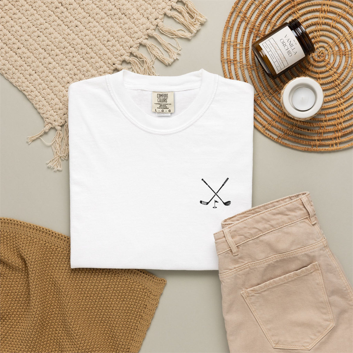 Crossed Golf Clubs Minimalist T-Shirt